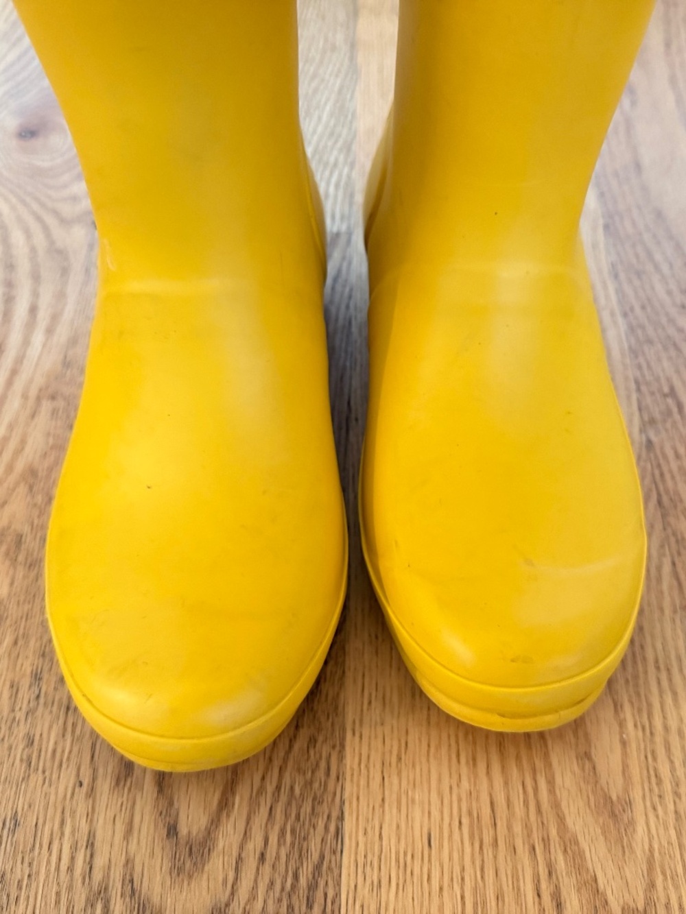Hunter Original Kids' Classic Rain Boot in Yellow (Little Kid/Big Kid Size US 1) - Picture 3 of 11